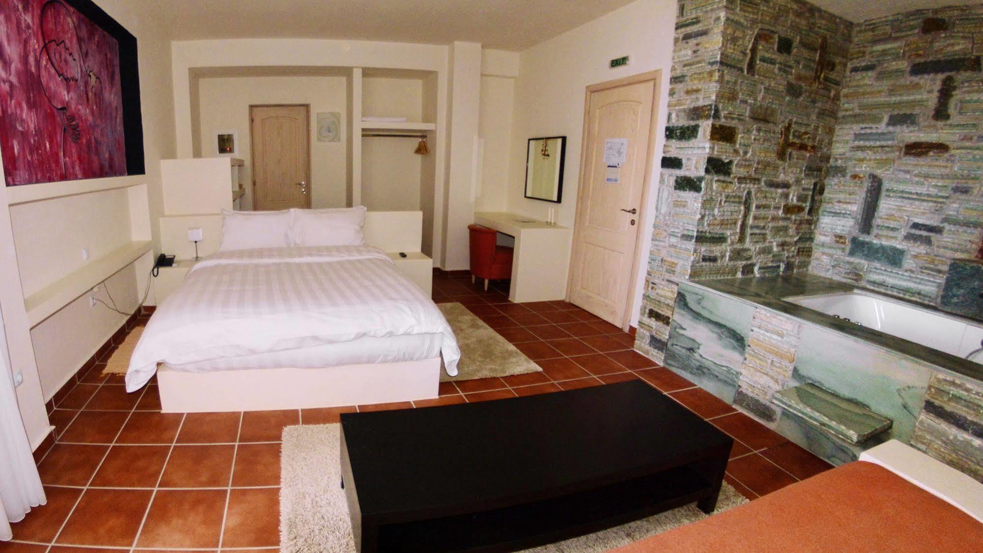 Filion Eco Hotel & Suites Nea Styra Exterior foto